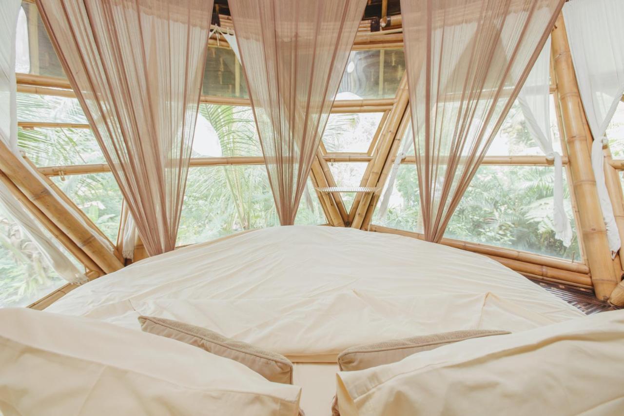 Вилла Hideout Eco Bamboo House Bali Selat Экстерьер фото